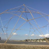 Light-weight temporary tensile geodesic structure with 7m span. Richard Henry (2004)